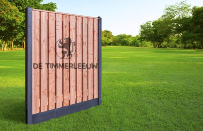 Antraciet beton rood geïmpregneerd schutting